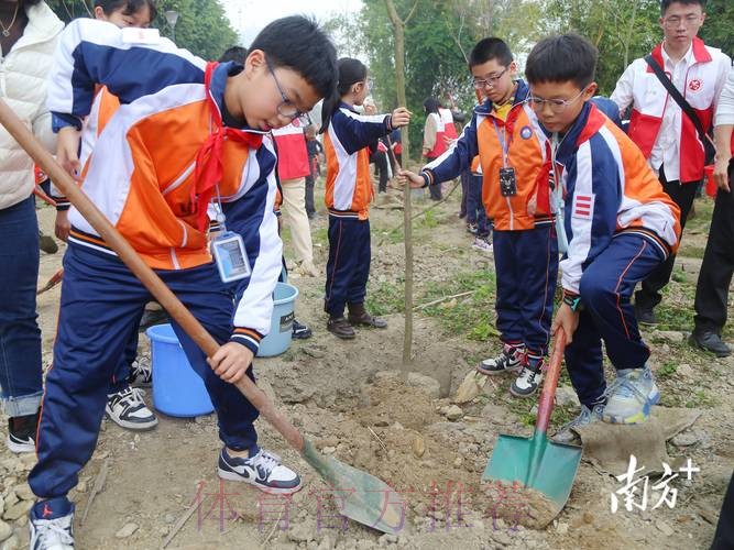 中国-东盟青少年共植友谊林